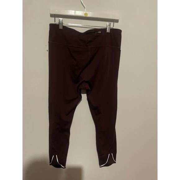 Athleta Crop Leggings Pant Dark Red Maroon Size Large - Picture 8 of 9